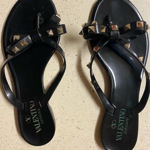 Auth Rockstud Valentino Sandals BROKEN 36 & 38